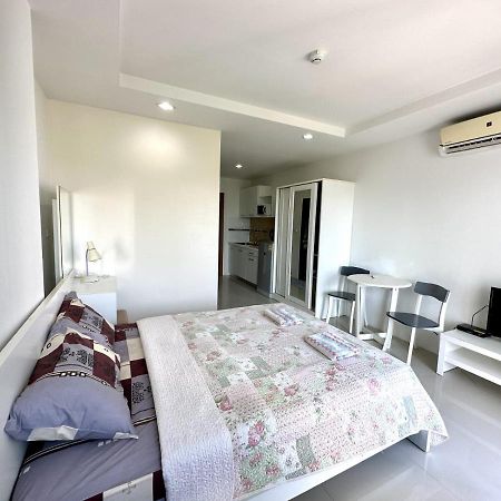 Beach 7 Condo Studio 012 Pantai Jomtien Luaran gambar