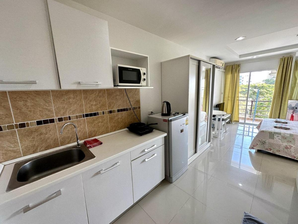 Beach 7 Condo Studio 012 Pantai Jomtien Luaran gambar